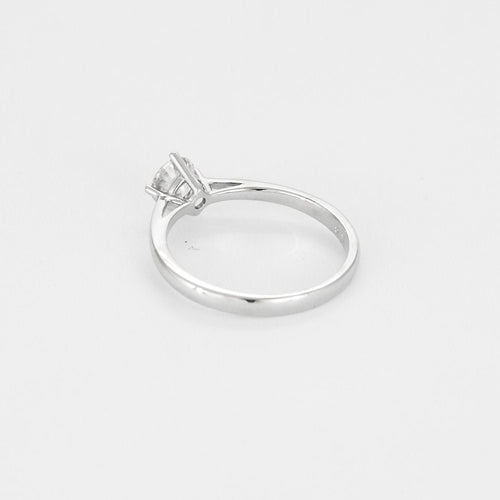 Bague 52,5 Bague Solitaire en or blanc et diamants 58 Facettes REU0870X3