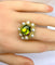 Bague 52 Bague coktail en or jaune 18 carats, péridot 3,98 ct et 9 perles 58 Facettes AB571