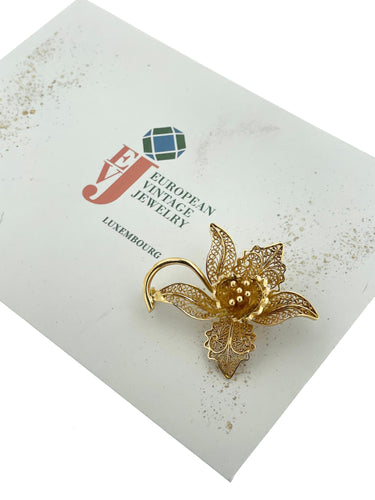 Broche Broche française en or jaune filigrane à fleurs 58 Facettes