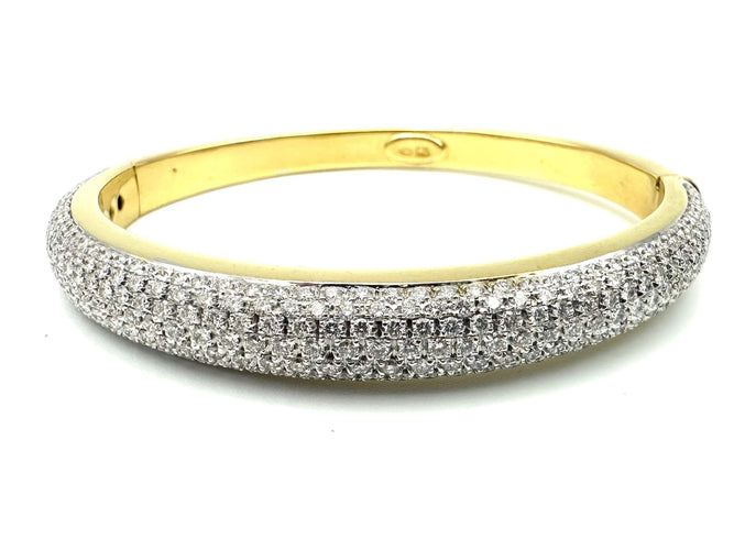 Bracelet BUCHERER. Bracelet jonc or 18K et diamants 5ct 58 Facettes