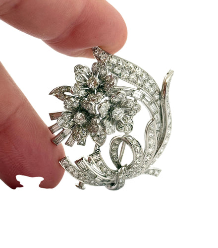 Broche Broche à fleurs en or et diamants magnifiques 58 Facettes