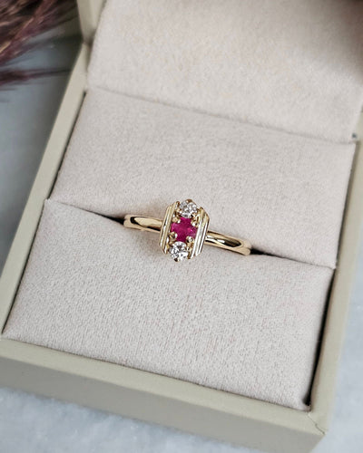 Bague 50.5 Bague or jaune, Rubis, Diamants 58 Facettes 712