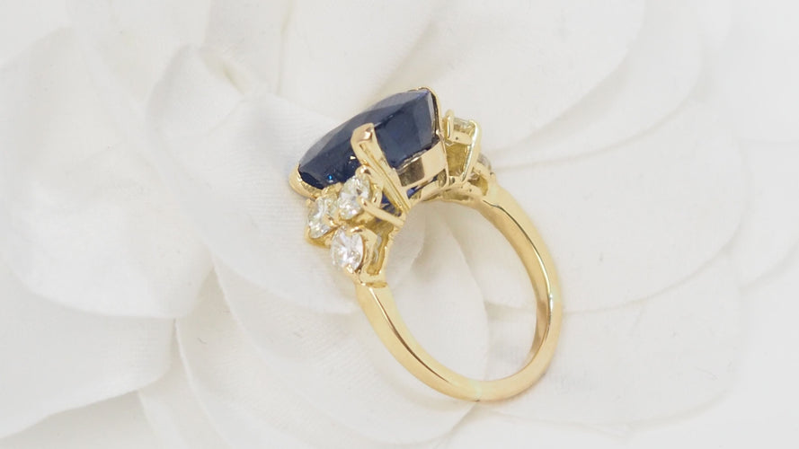 Bague Bague en or jaune, saphir de Ceylan et diamants 58 Facettes