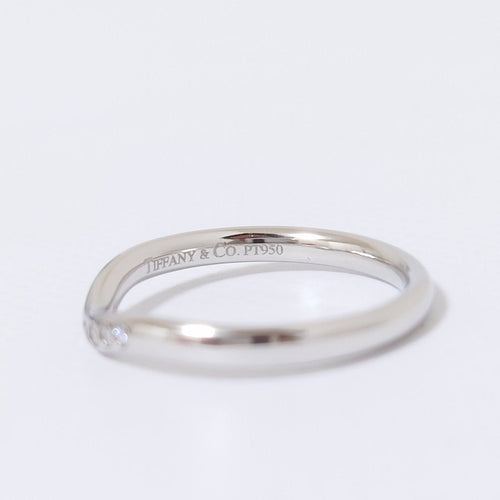 Bague 50 Tiffany & Co - Alliance Elsa Peretti Curved en platine et diamants taille 50 58 Facettes 1