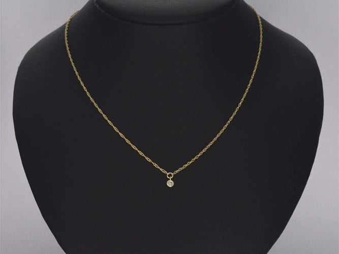 Collier Collier en or jaune avec diamant 58 Facettes 2353