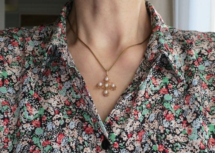 Collier Croix or rose perles XIXe 58 Facettes