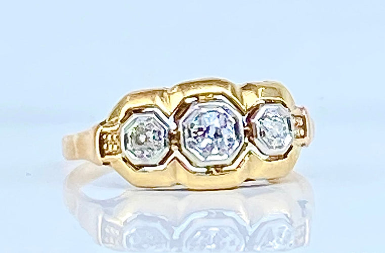 Bague 51 Bague en or jaune 18 carats ornée de 3 diamants 58 Facettes AB545