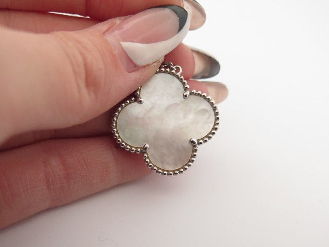 Collier collier VAN CLEEF & ARPELS magic alhambra pendentif nacre or 18k 58 Facettes 271817