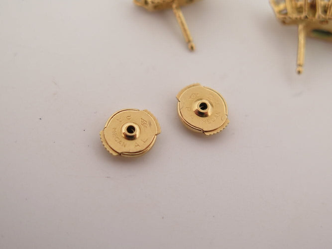 Boucles d'oreilles boucles d'oreilles en or jaune 18k serties emeraudes & 12 diamants 1ct s 58 Facettes 271351