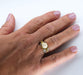 Bague 56 Bague en or jaune avec corail 58 Facettes