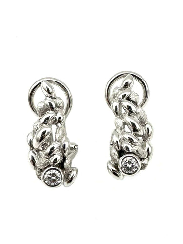 Boucles d'oreilles GILBERT ALBERT. Boucles d'oreilles or blanc 18K et diamants 58 Facettes