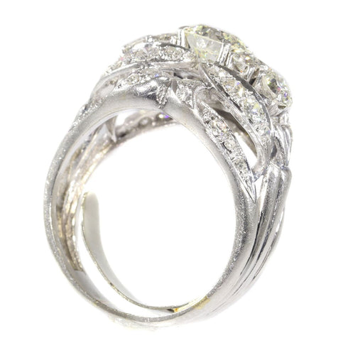 Bague 59 Échos de la mode des années 1950 : bague en platine et diamant 58 Facettes 21174-0487