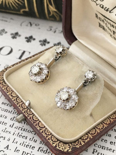 Boucles d'oreilles Boucles d’oreilles anciennes pendantes en or jaune et diamants 58 Facettes