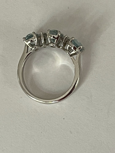 Bague 52 Bague or gris aigues-marines diamants 58 Facettes 4627