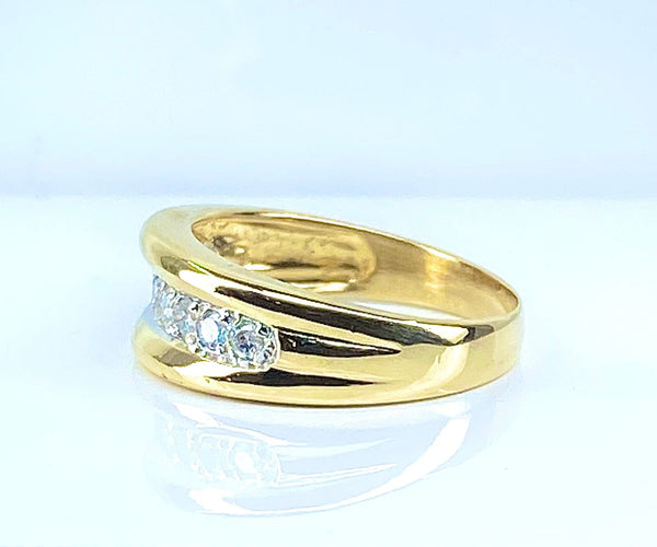 Bague 51 Bague jonc en or jaune 18 carats sertie de 9 diamants 58 Facettes AB565