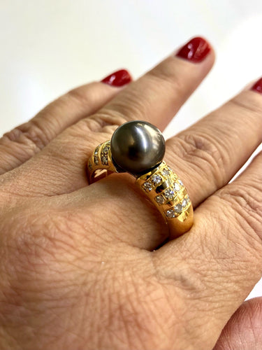 Bague 63 Bague perle de Tahiti et diamants en or jaune 58 Facettes