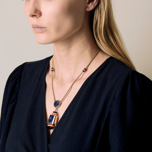 Collier Atelier Georges Lenfant - Exceptionnel Collier en or jaune lapis lazuli ,jade, nephrite, corail et onyx. 58 Facettes 58FC9