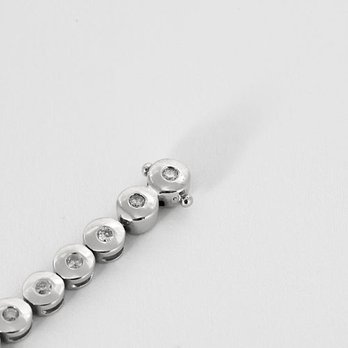 Bracelet Bracelet en or blanc et diamants 58 Facettes B250514