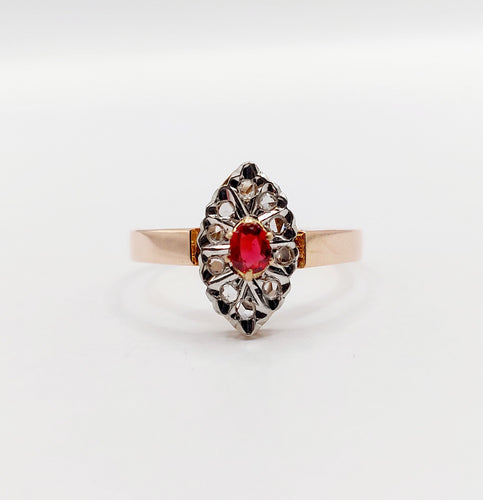 Bague 56 Ancienne bague marquise or rose, pierre rouge et diamant taille rose (1900) 58 Facettes A05951