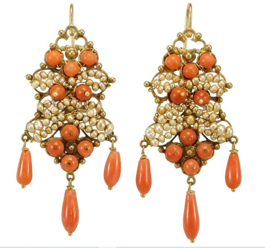 Boucles d'oreilles Boucles d'oreilles anciennes en perles de corail et filigrane d'or jaune 58 Facettes 7712