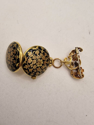 Montre Baume & Mercier - Broche montre émail en or jaune 18k 58 Facettes