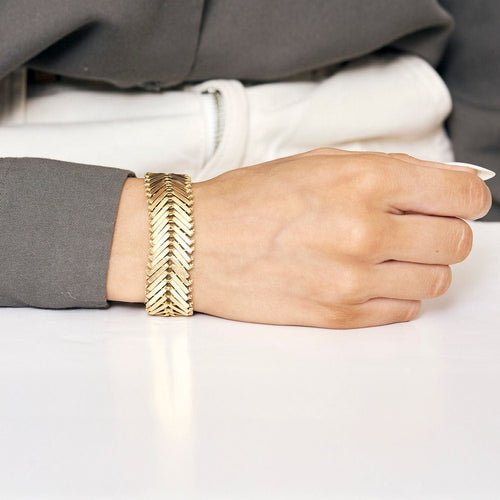 Bracelet Bracelet chevron en or jaune 58 Facettes ENG10706