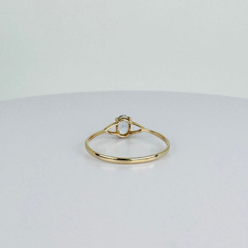 Bague 59.5 Bague en or jaune avec aigue-marine ovale naturelle bleu clair 58 Facettes 2508022