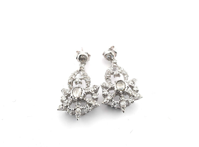 Boucles d'oreilles Boucles d'oreilles en platine avec diamants 58 Facettes