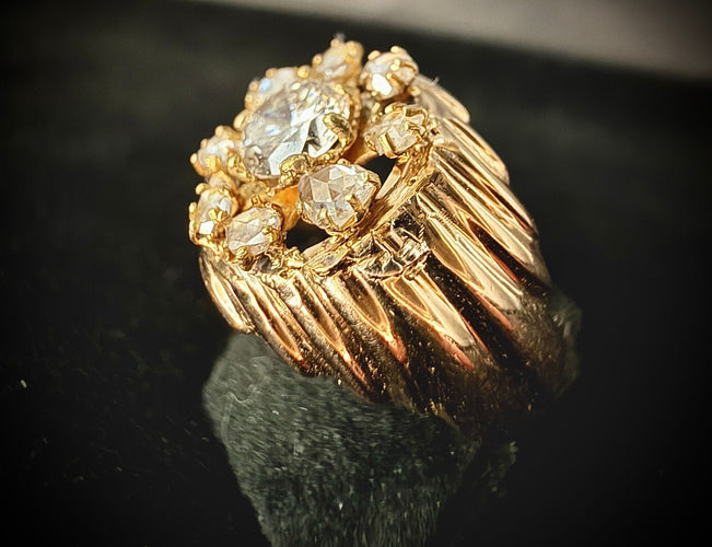 Bague 54.5 Bague or jaune sertie d'un diamant de 0,65 carat (VS-E/F) 58 Facettes