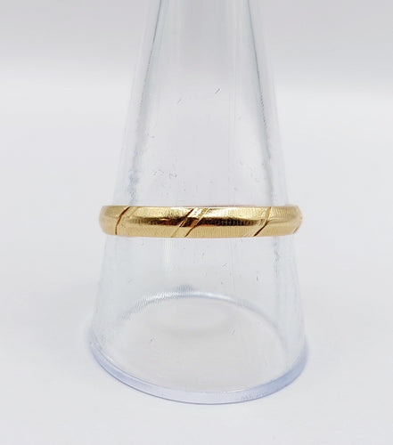 Bague 63 Alliance vintage or jaune 18k motifs géométriques 58 Facettes A04601