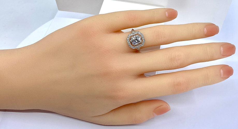 Bague 49 Bague platine Art Déco diamant coussin 1,51 carat 58 Facettes AB605