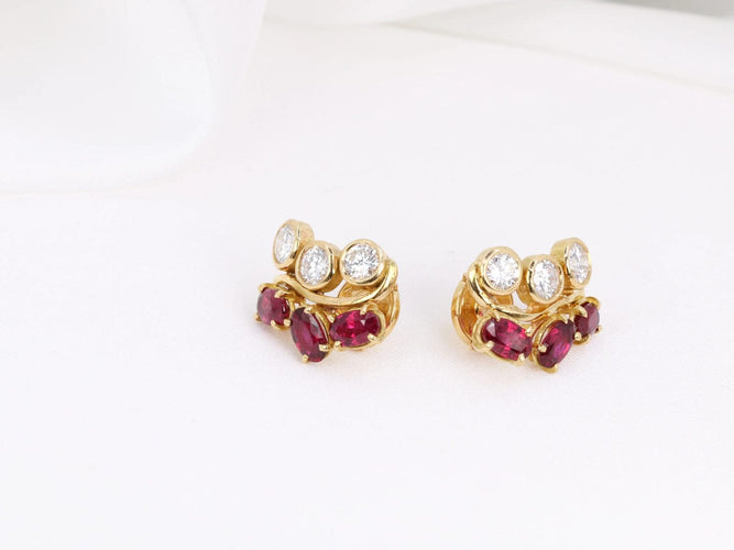 Boucles d'oreilles Boucles d’oreilles vintage en or, diamants et grenats 58 Facettes 391.16