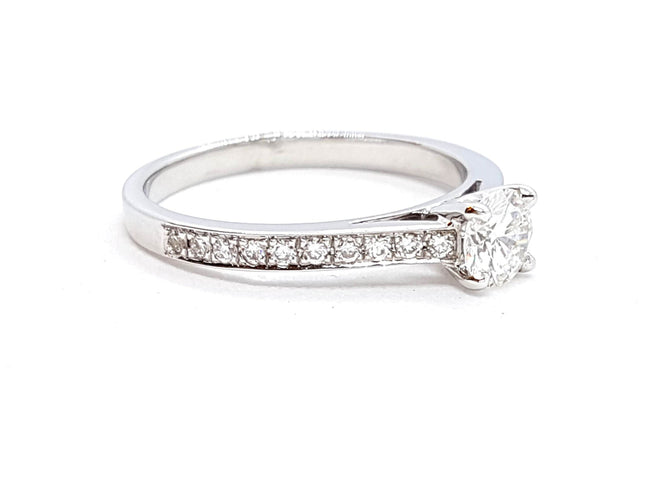 Bague 53 Bague solitaire en or blanc 18 carats et diamants 58 Facettes 578713RV
