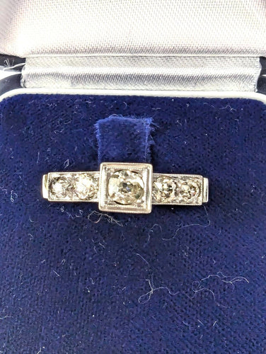 Bague 55 Bague en or blanc avec diamants 58 Facettes