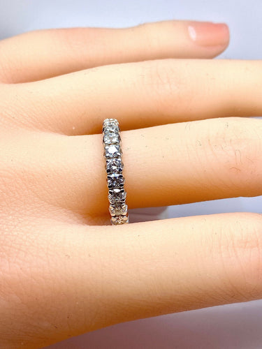 Bague 62 Alliance en or blanc 18 carats ornée de 25 diamants 2,40 carat environ 58 Facettes AB522