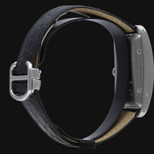 Cartier 显示 Tank 美国 