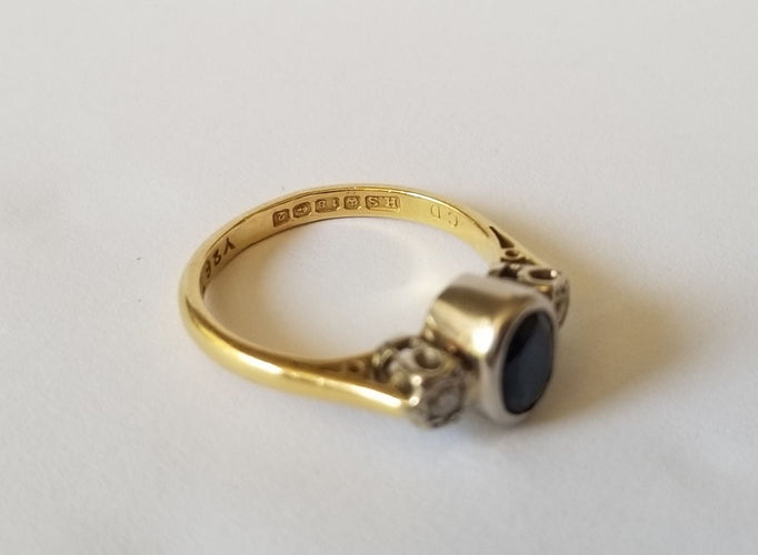 52 Bague or jaune saphir diamants 58 Facettes