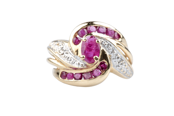 Bague 51 Bague en or jaune 18K rubis et diamants 58 Facettes BGRUDOC571-107