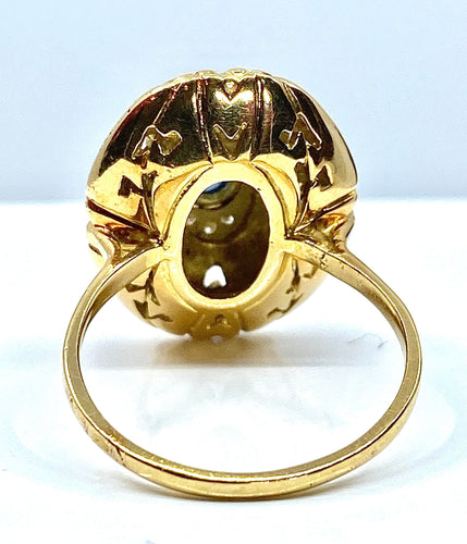 Bague Bague en or jaune 18 carats ,saphir cabochon et diamants 58 Facettes AB232