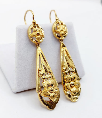 Nukkujat korvakorut antiikkiset XXL-keltakultaiset hienoksi veistetyt kukat (noin 1900)