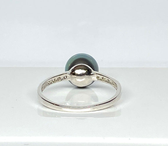 Bague 53 Bague en or blanc, perle de Tahiti et diamants 58 Facettes AB516