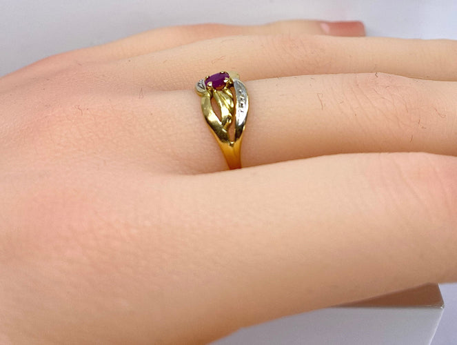 Bague 54 Bague or jaune et rubis 58 Facettes AB515