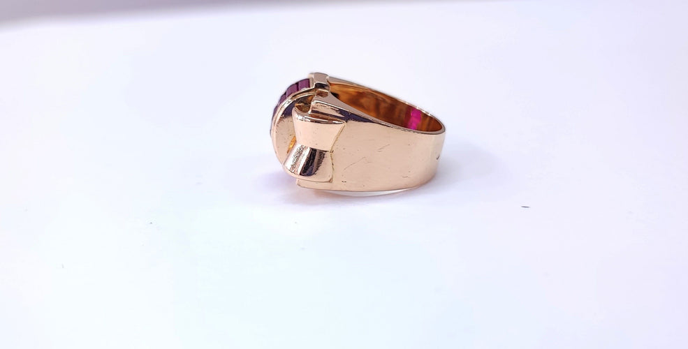 Tank ring set with baguette rubies in 18k rose gold 