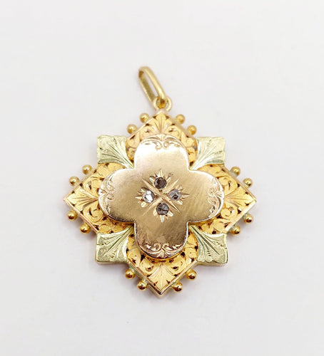 Pendentif Pendentif fleur or rose et or jaune, diamants taille rose (circa 1900) 58 Facettes A06189
