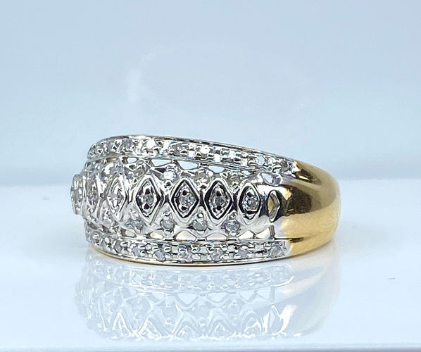 Anel jonc em ouro amarelo e diamantes 