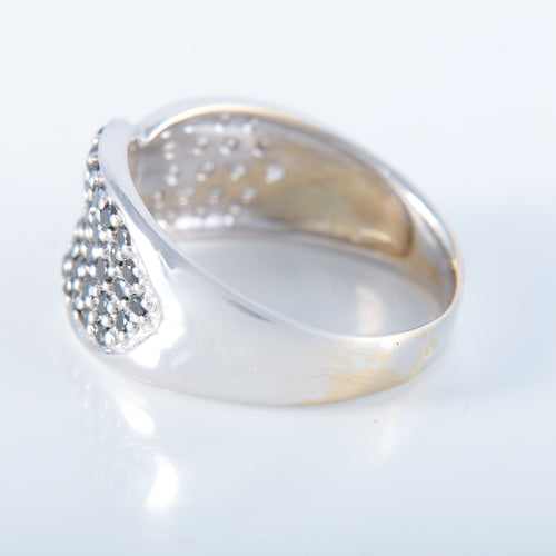 Bague 57 Bague pavée or blanc onyx et diamants 58 Facettes