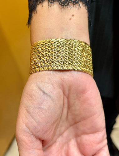 Bracelet Bracelet manchette en or 18 carats 58 Facettes