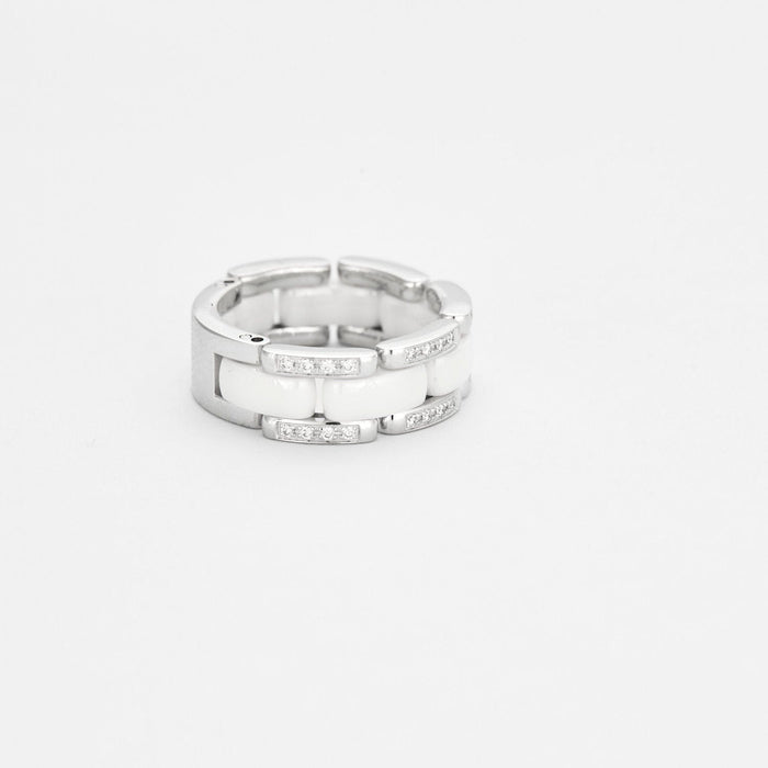 Bague 56 CHANEL - Bague Ultra en or blanc, céramique blanche et diamants 58 Facettes