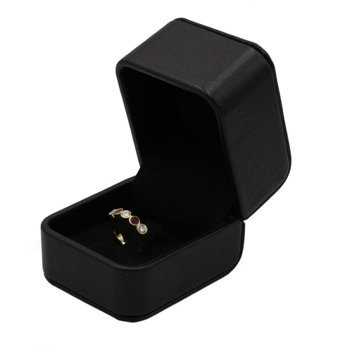 Bague 51 Bague or, diamants et rubis 58 Facettes 1064