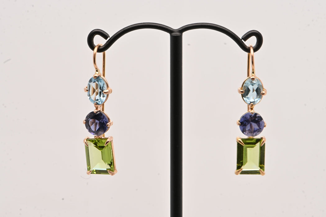 Boucles d'oreilles Sky Topaz Iolite Peridot Rose Gold 18 Carats Earrings 58 Facettes